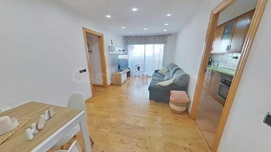 ¡¡PISO TOTALMENTE REFORMADO IDEAL PAREJAS !!