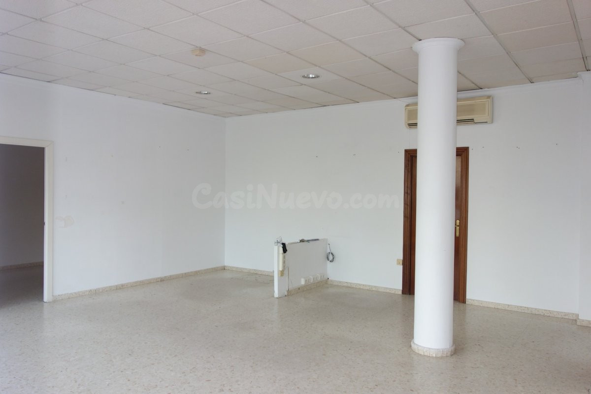 SE ALQUILA LOCAL COMERCIAL EN TRAVESÍA SAN IGNACIO - foto 4