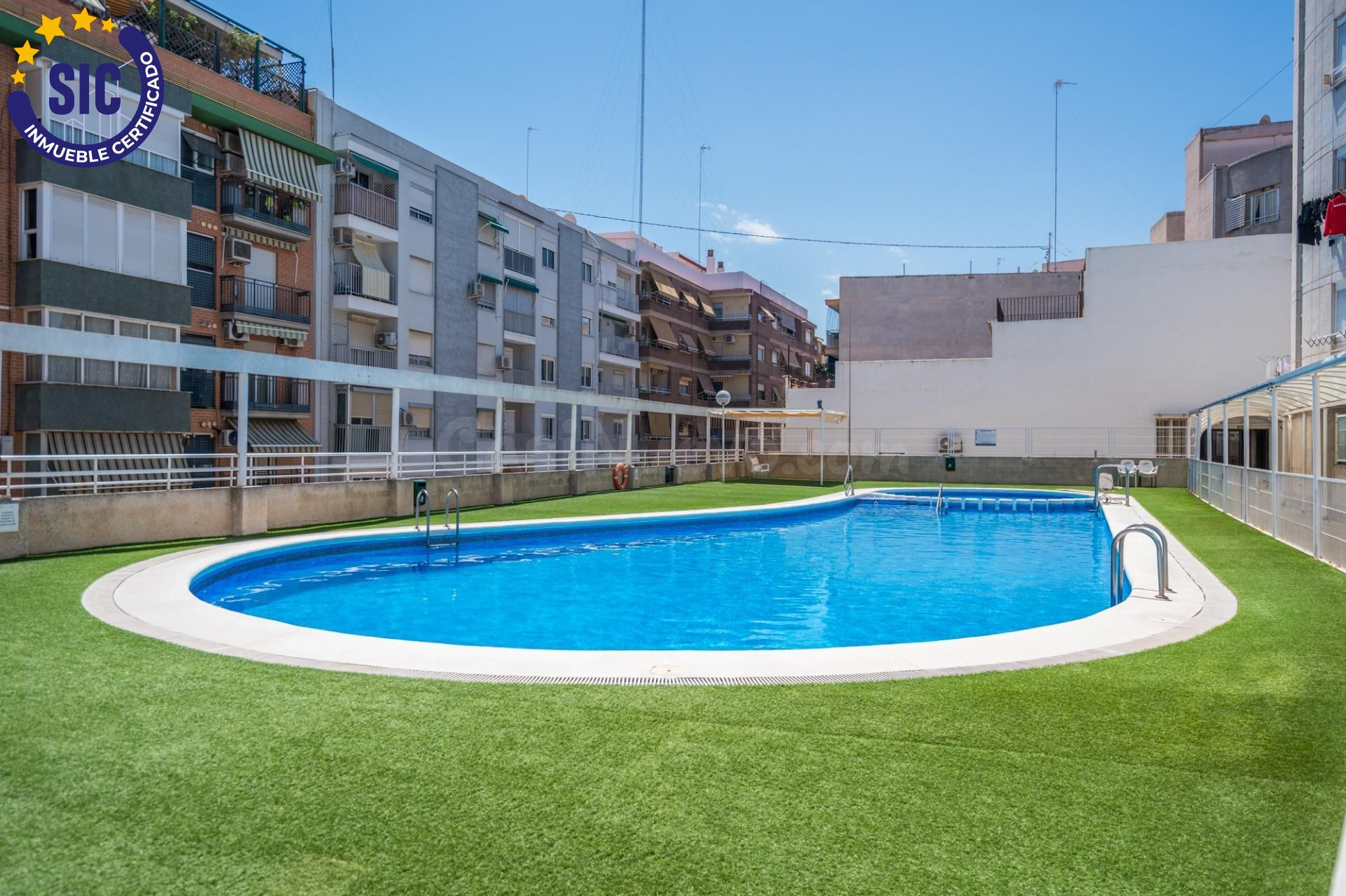 VIVIENDA DE CALIDAD EN RESIDENCIAL EXCLUSIVO JUNTO AL MEDITE