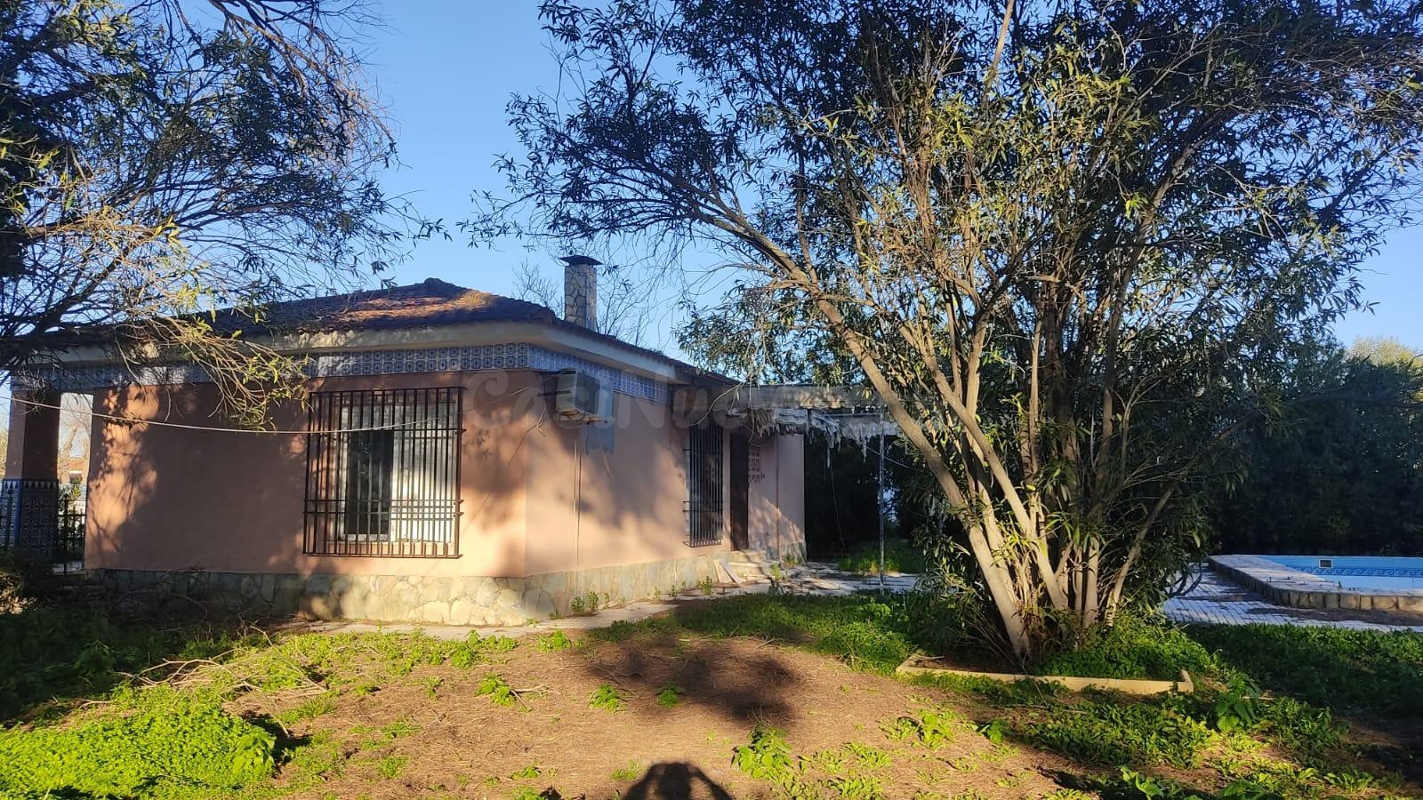 CHALET "LOS DIEZ MANDAMIENTOS" 2639 M2.PARCELA, PISCINA, JAR