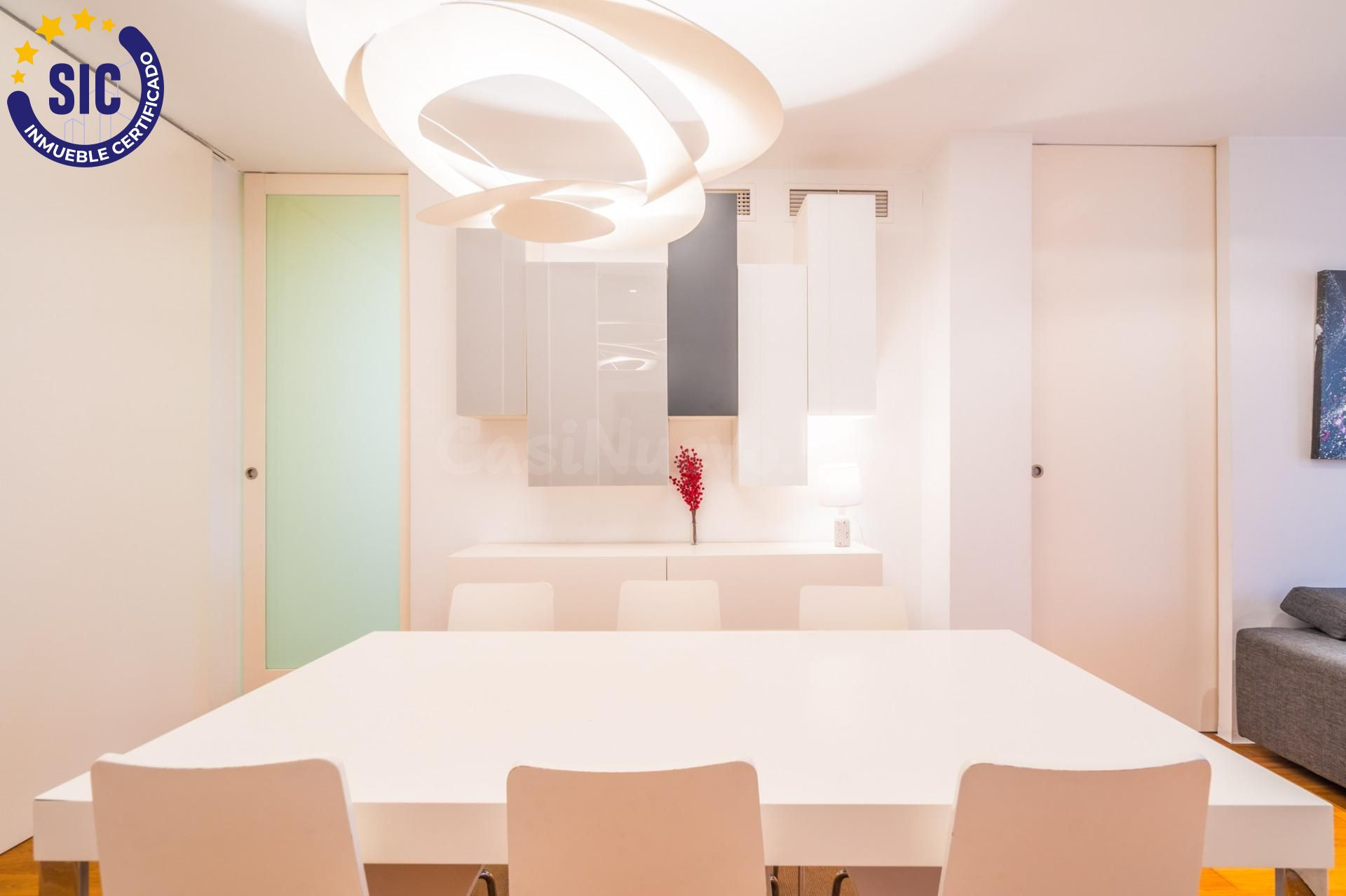Exclusiva vivienda reformada junto al Mercado Central - foto 5