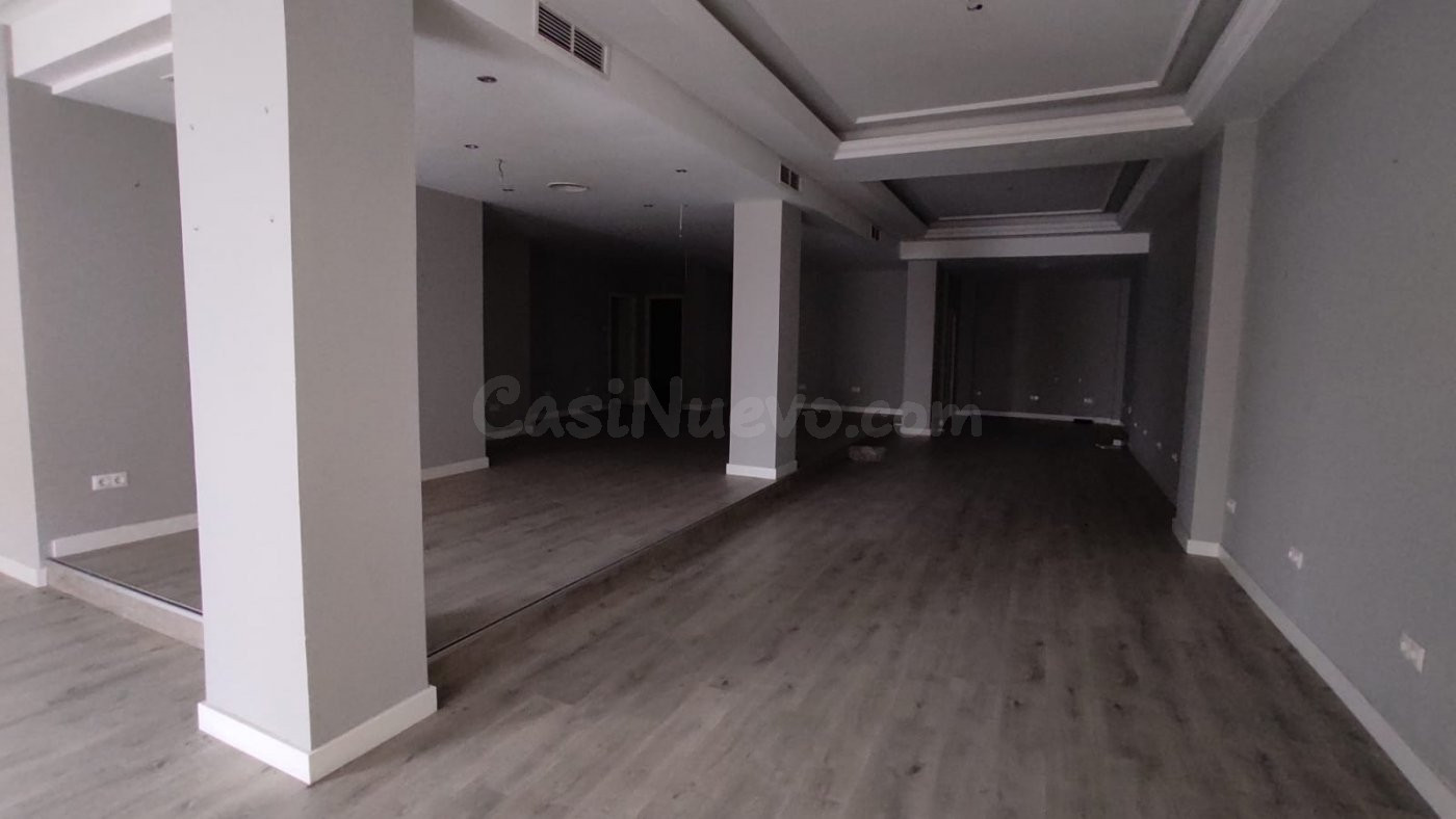 ESTUPENDO LOCAL COMERCIAL CENTRICO EN CALLE PADILLA - foto 3