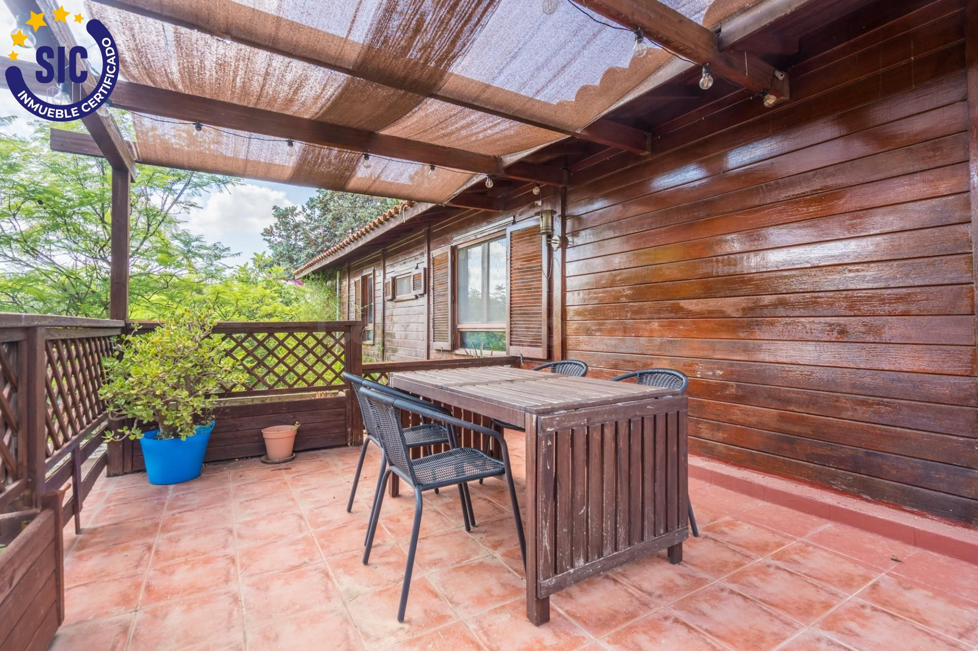 Tu próximo hogar: un oasis de paz y diseño con vistas proteg - foto 3