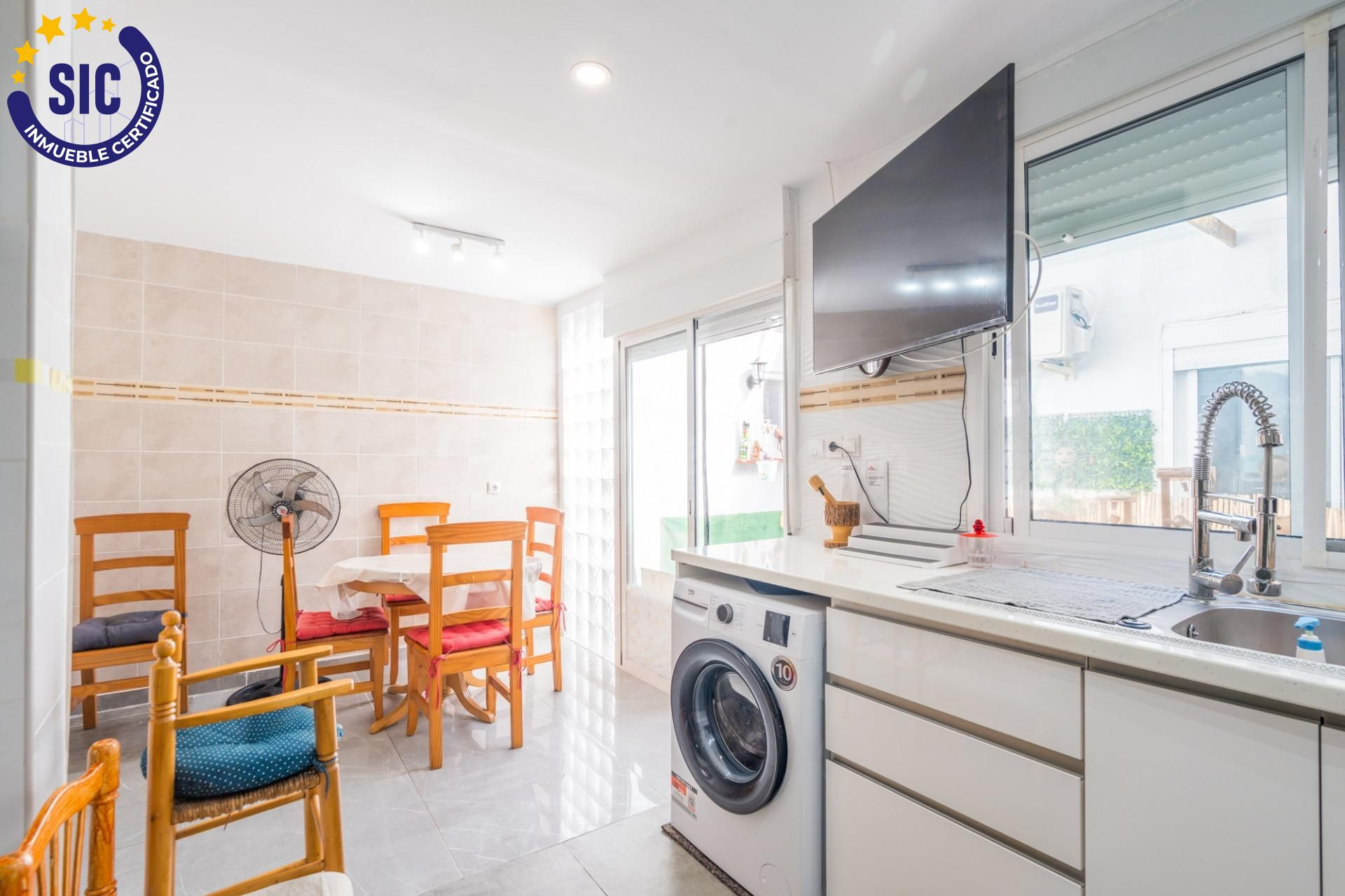 OPORTUNIDAD VIVIENDA REFORMADA CON TERRAZA - foto 4