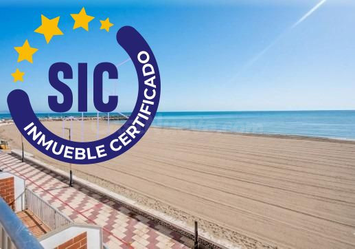 Apartamento en primera linea de playa en el Perelló con ampl - foto 3