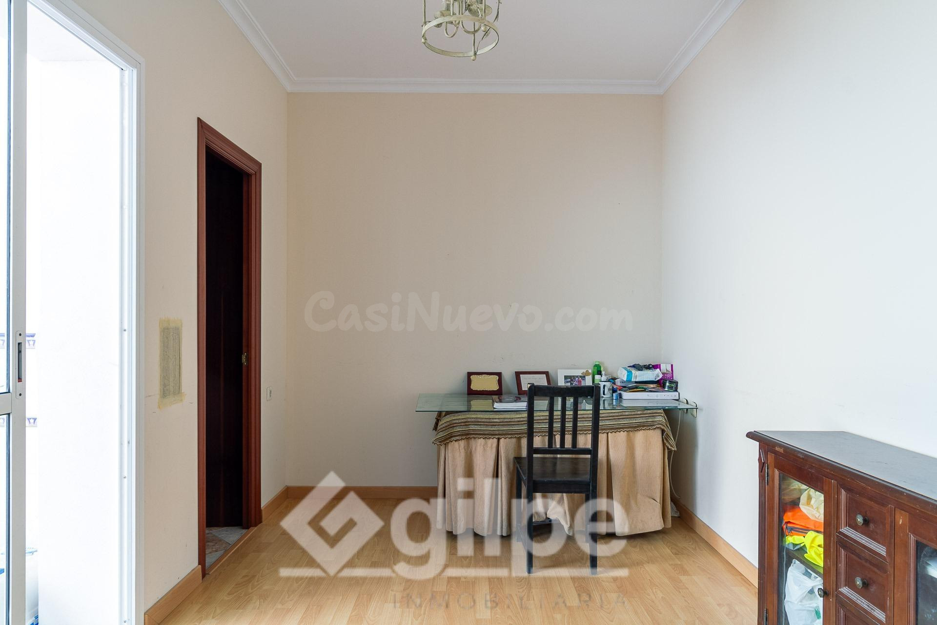 CASA CON COCHERA EN UNA ESTUPENDA ZONA DE MARCHENA - foto 3