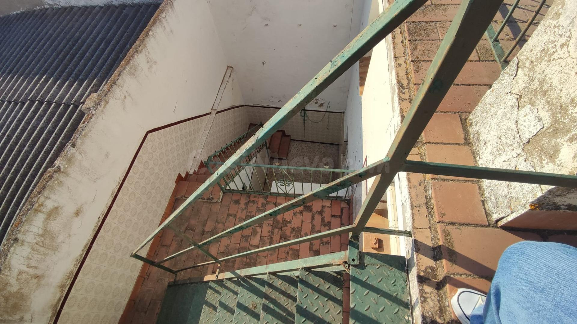 CASA EN EL BARRIO SAN MIGUEL A MUY BUEN PRECIO - foto 2