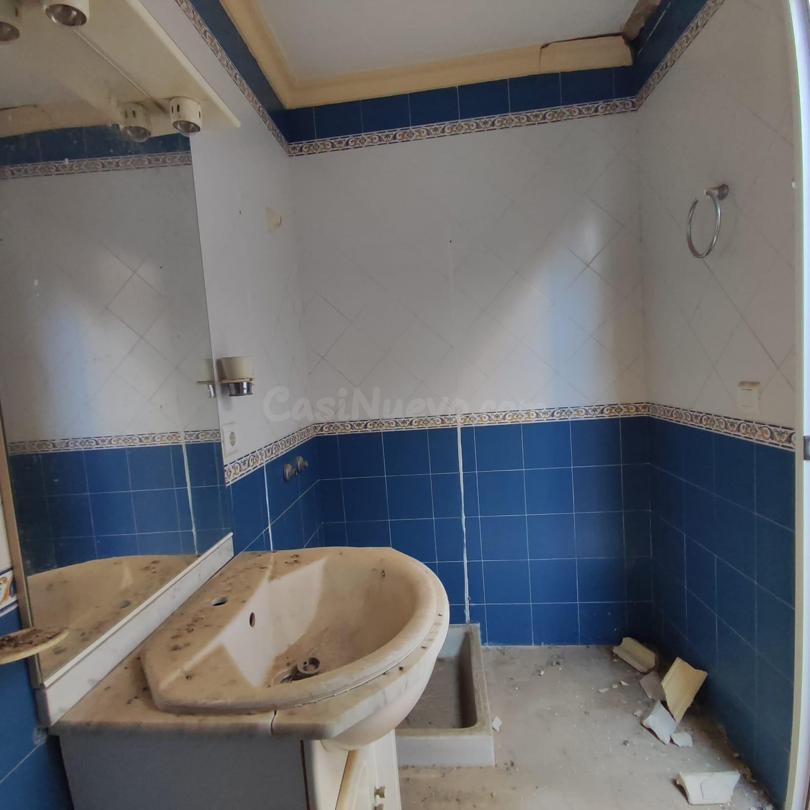 CASA EN LA PUEBLA DE CAZALLA PARA REFORMAR - foto 5