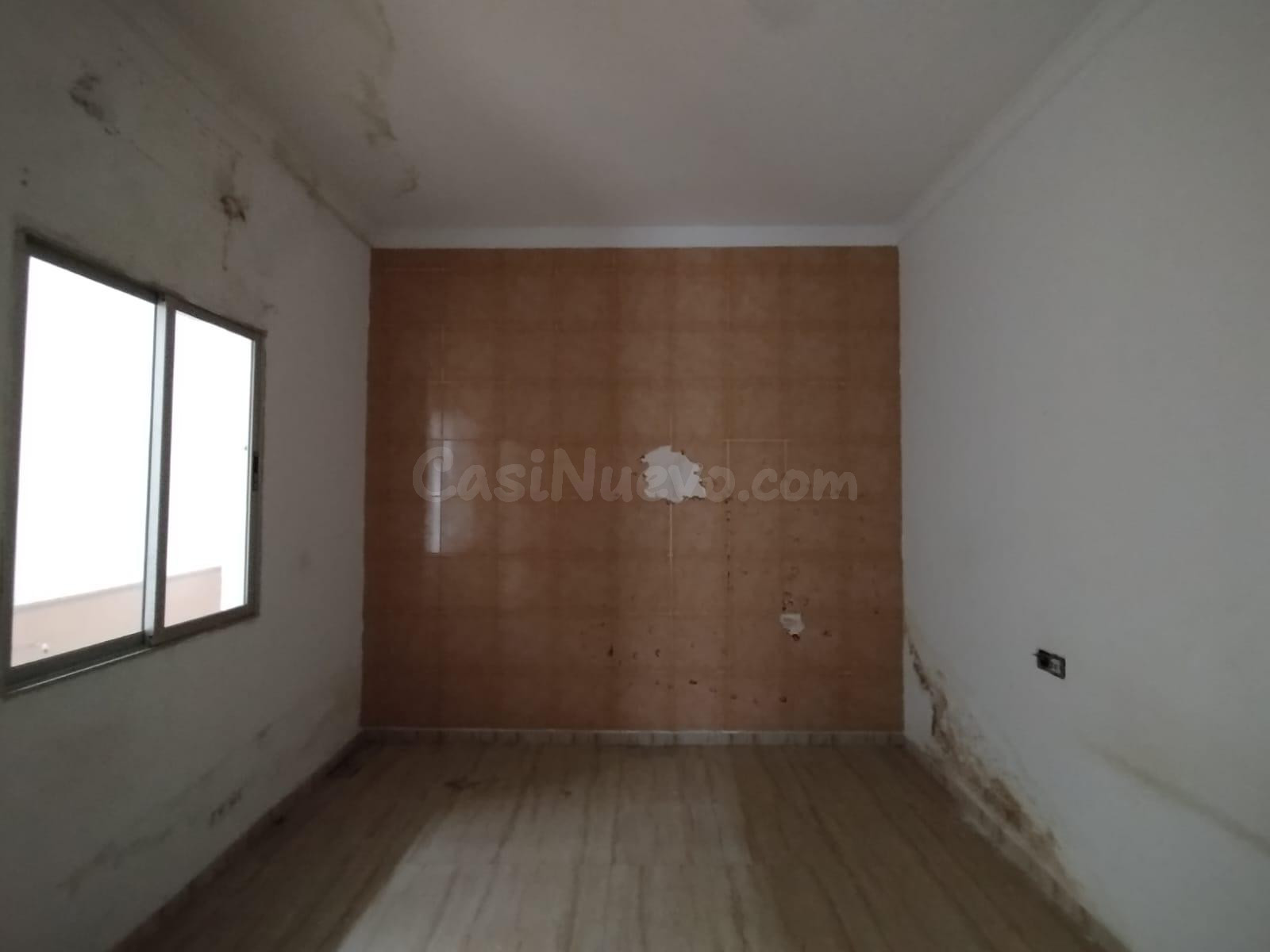 CASA EN PARADA EN BUENA ZONA PARA REFORMAR - foto 5