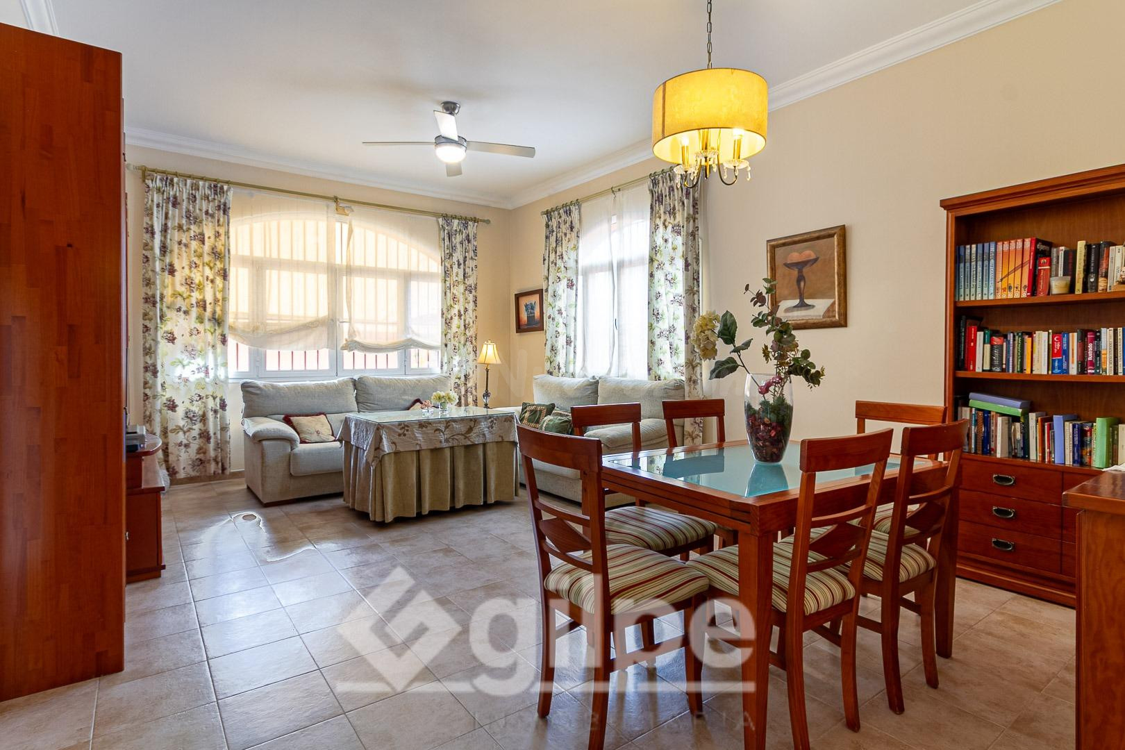 Chalet en venta en Marchena en San Ginés - foto 2