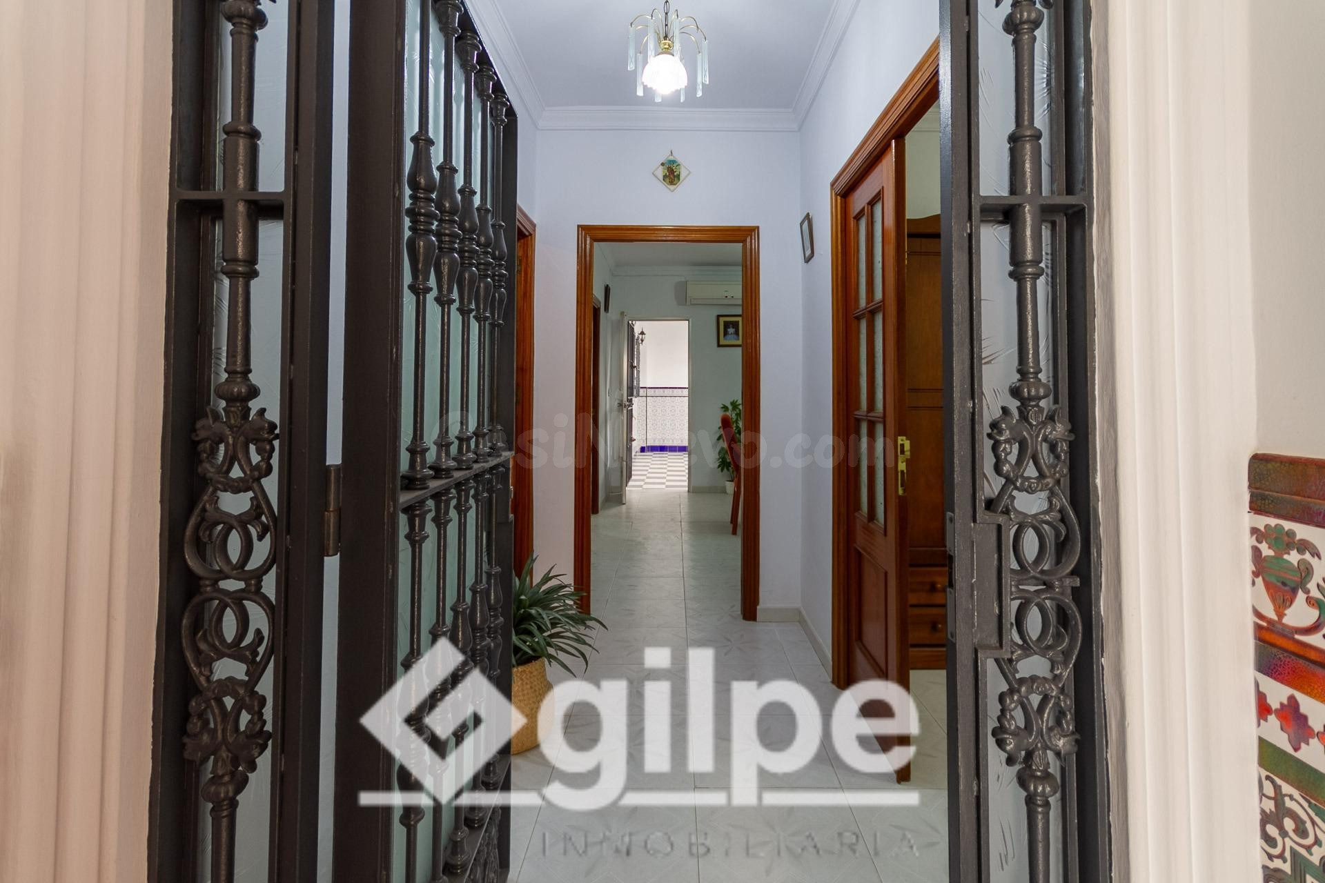 CASA EN VENTA EN MARCHENA CON COCHERA - foto 5