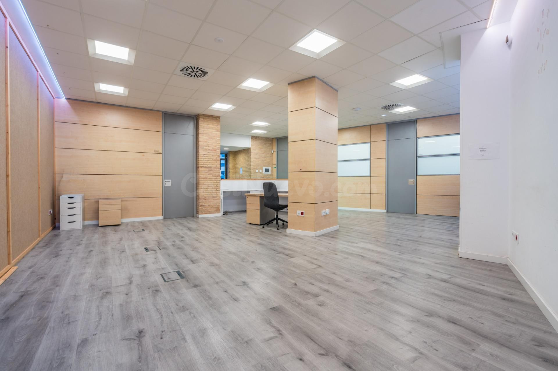 Más de 400 m2 listos para operar desde el primer día - foto 2
