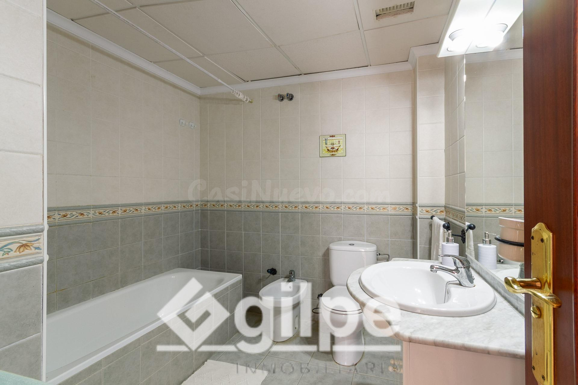 Piso en venta con ascensor en Marchena. - foto 5
