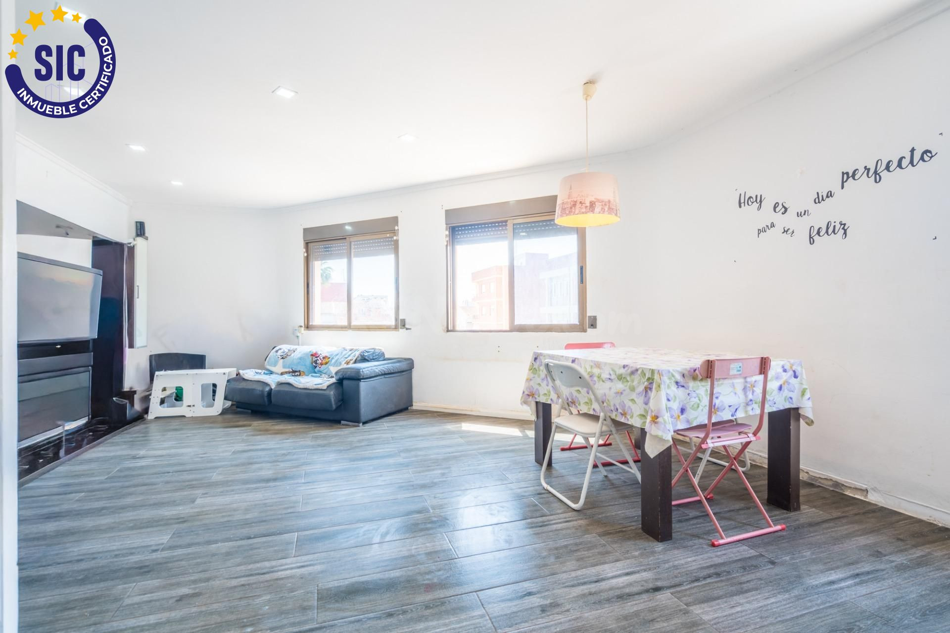 Oportunidad en Tavernes Blanques, piso de  dos habitaciones  - foto 3