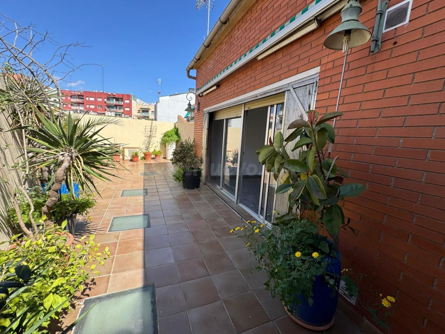 CORNELLÀ CASA EN VENTA ZONA CENTRO - foto 4