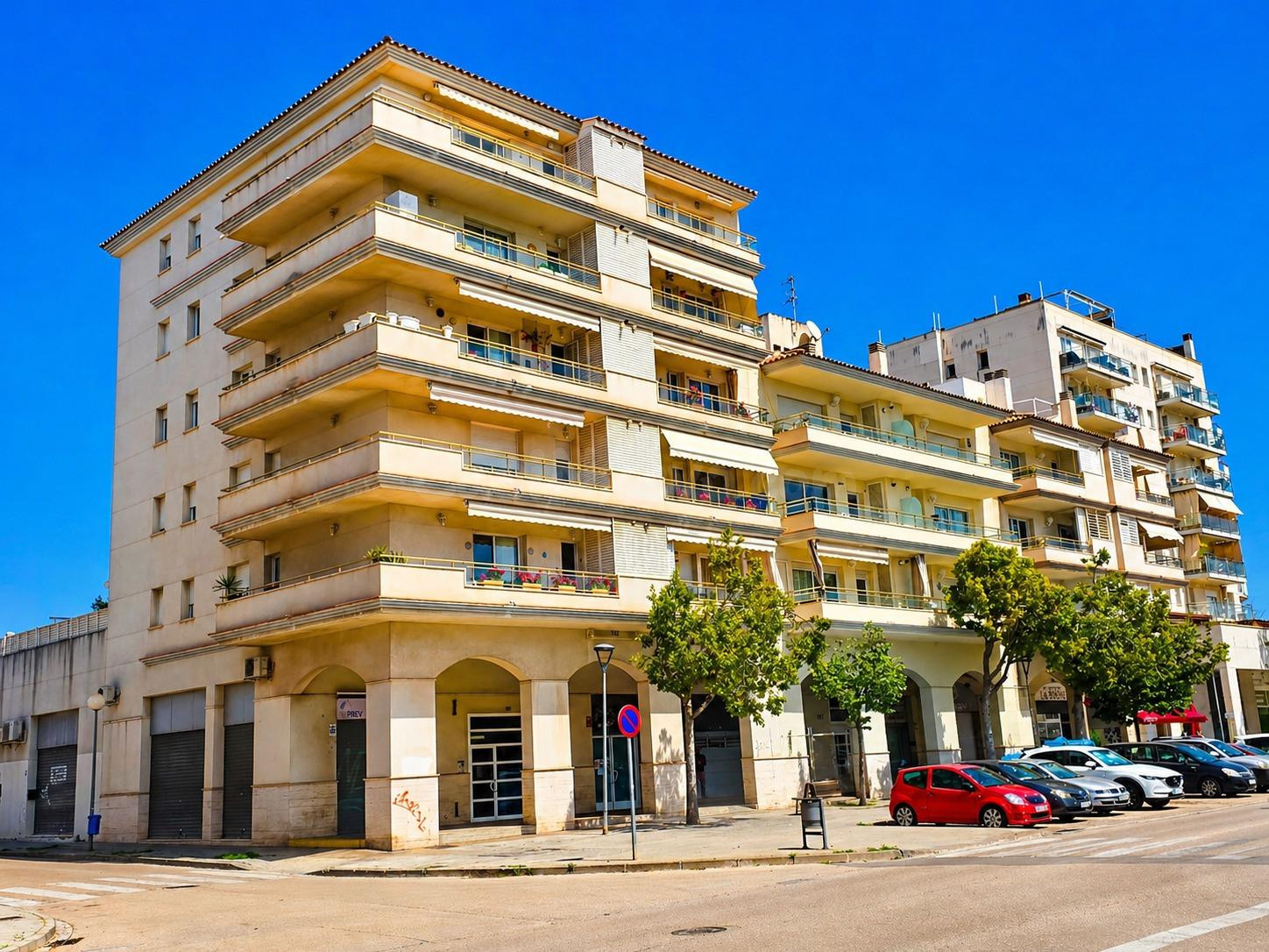 TU ÁTICO CON VISTAS + PLAZA DE PARKING EN EL MISMO EDIFICIO 