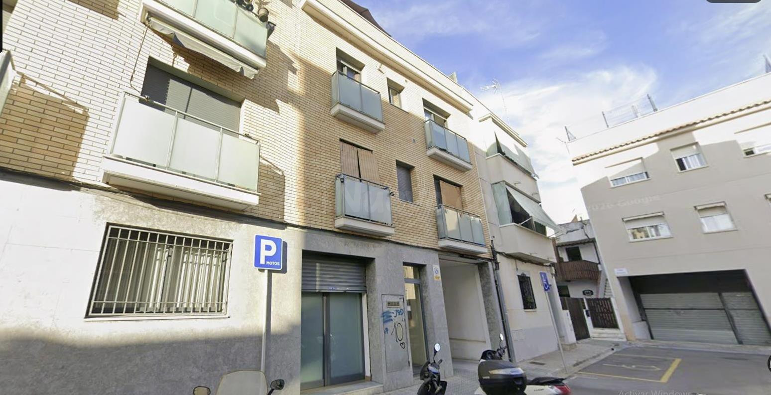 Piso sin posesión.