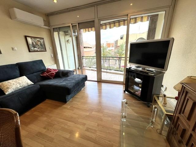 Piso de 5 habitaciones, y balcón en la zona más exclusiva de - foto 3