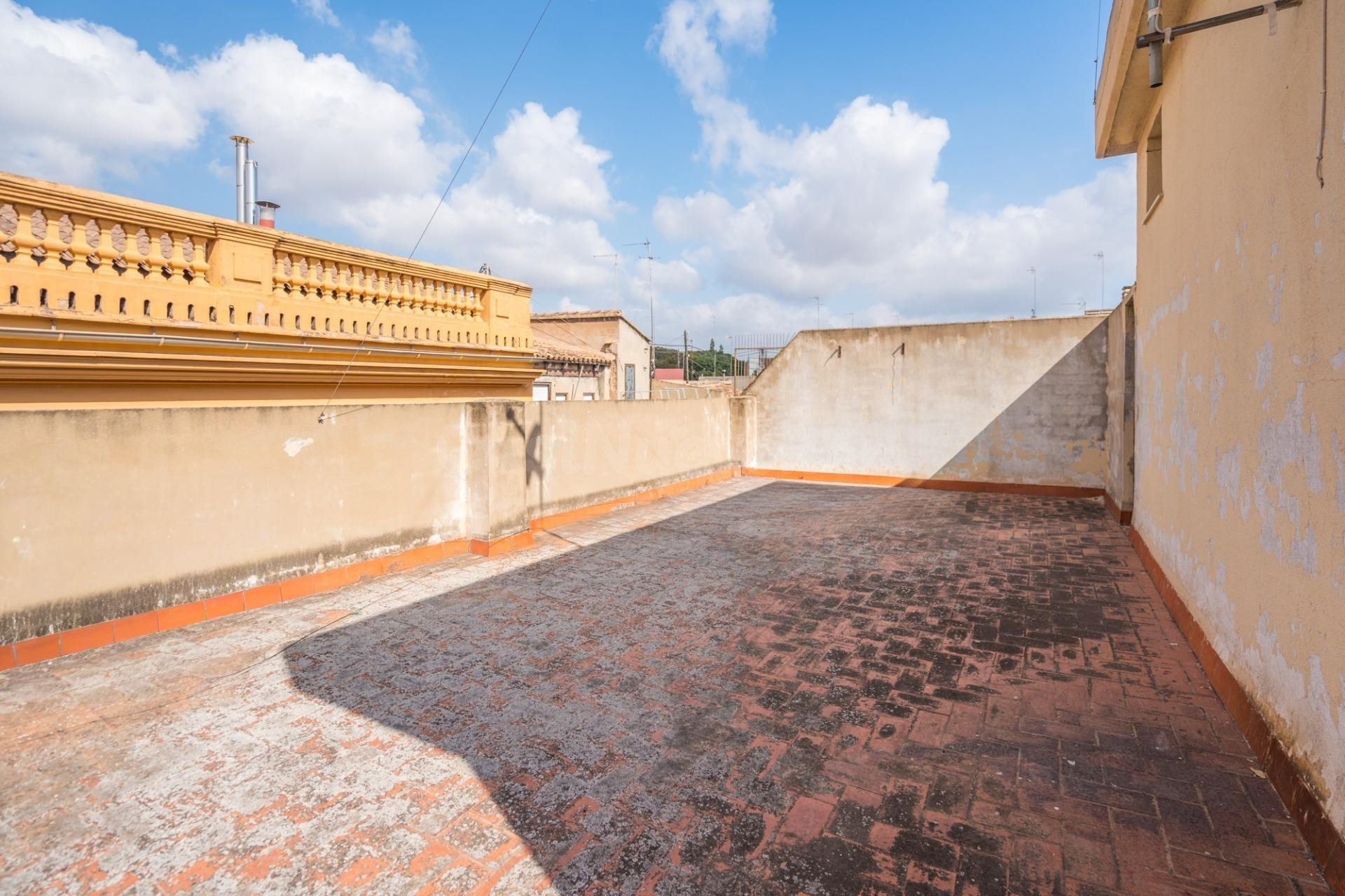 Tu oasis con terraza privada en el centro de Valencia - foto 4