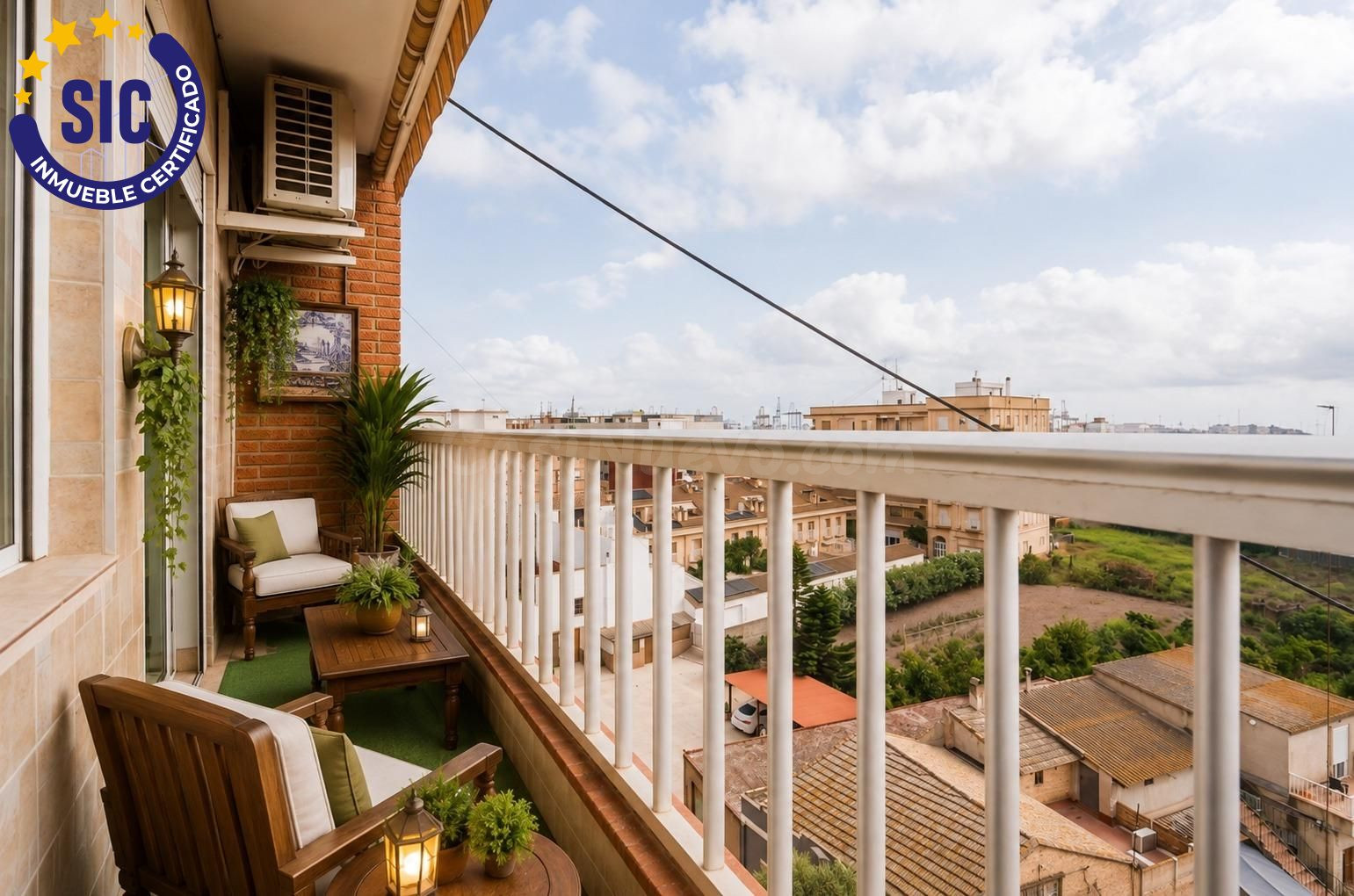 Vivir frente al Mediterráneo: espacio, luz y vistas en Pined - foto 2