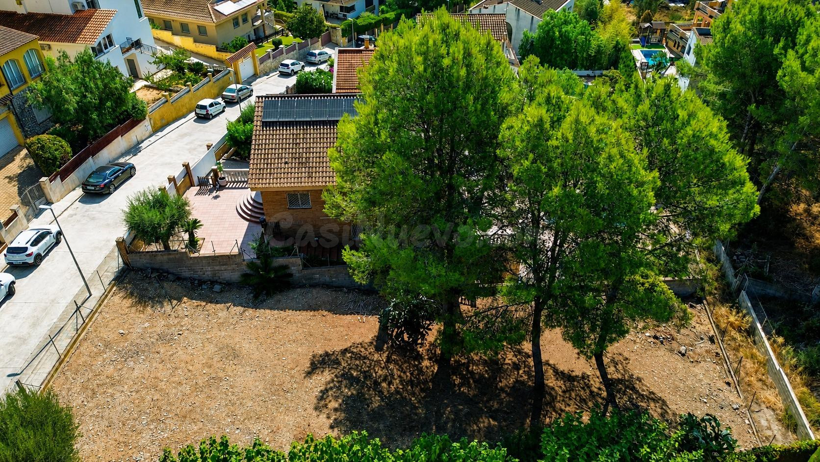 TERRENO DE 612 m2 EN LES QUINTANES – CONSTRUYE TU CASA EN UN - foto 5