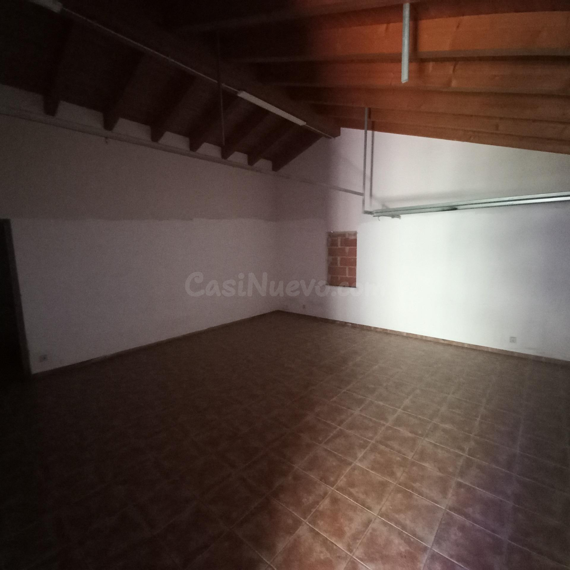Gran casa con piscina. - foto 3