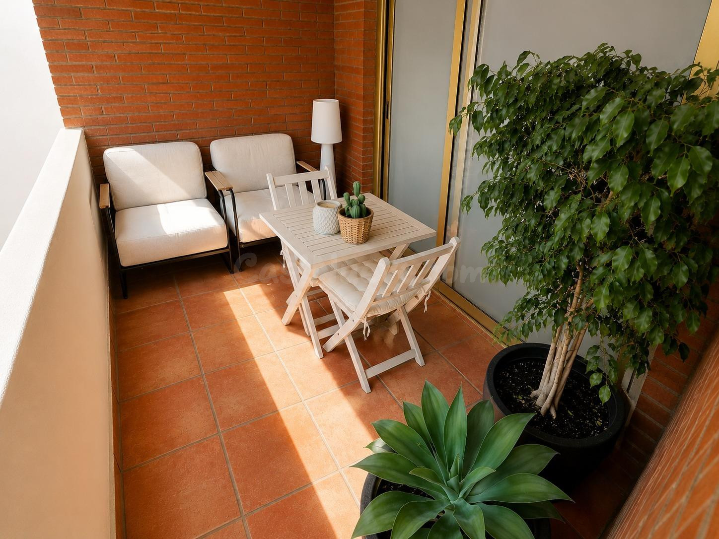 Espléndido Piso Reformado en Esplugues, ¡Tu Nuevo Hogar te E