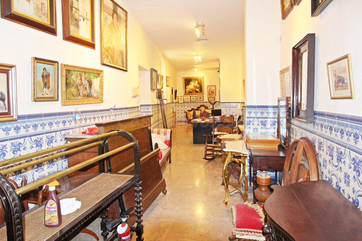 Local comercial 74m² en venta - Encarnación-Las Setas