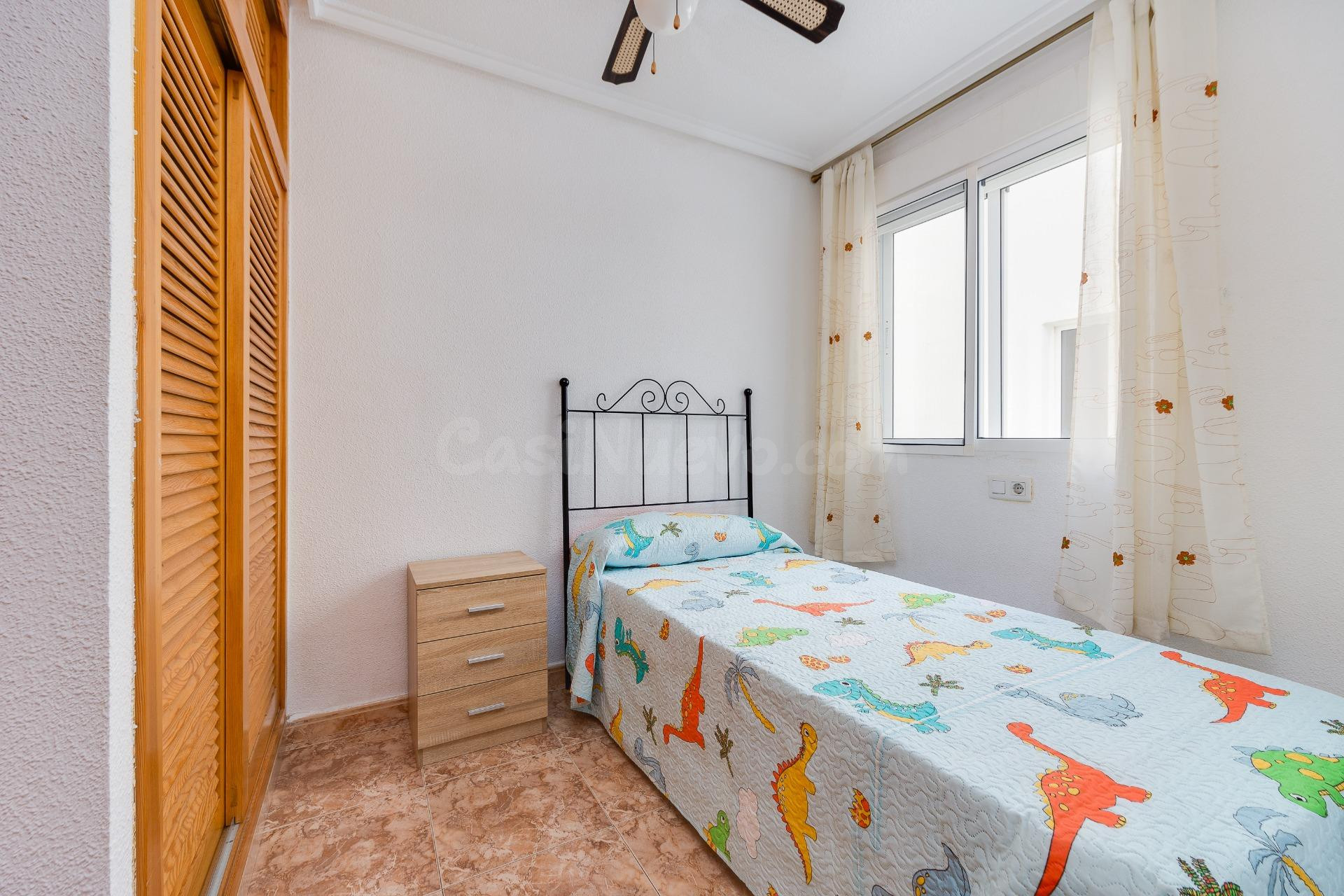 Apartamento de dos dormitorios a escasos 150 metros de la pl - foto 5