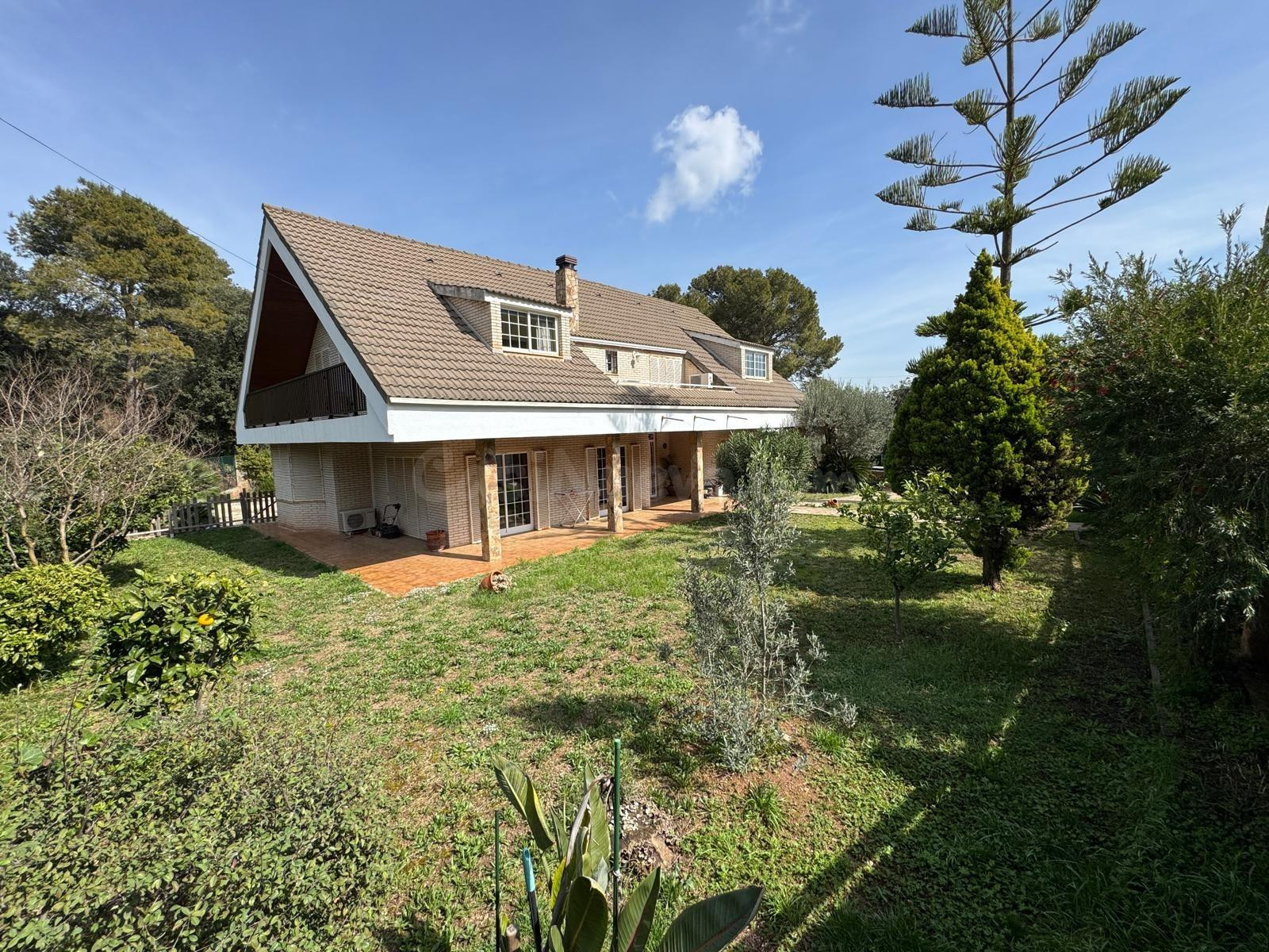 TORRELLES DE LLOBREGAT CASA EN VENTA - foto 2