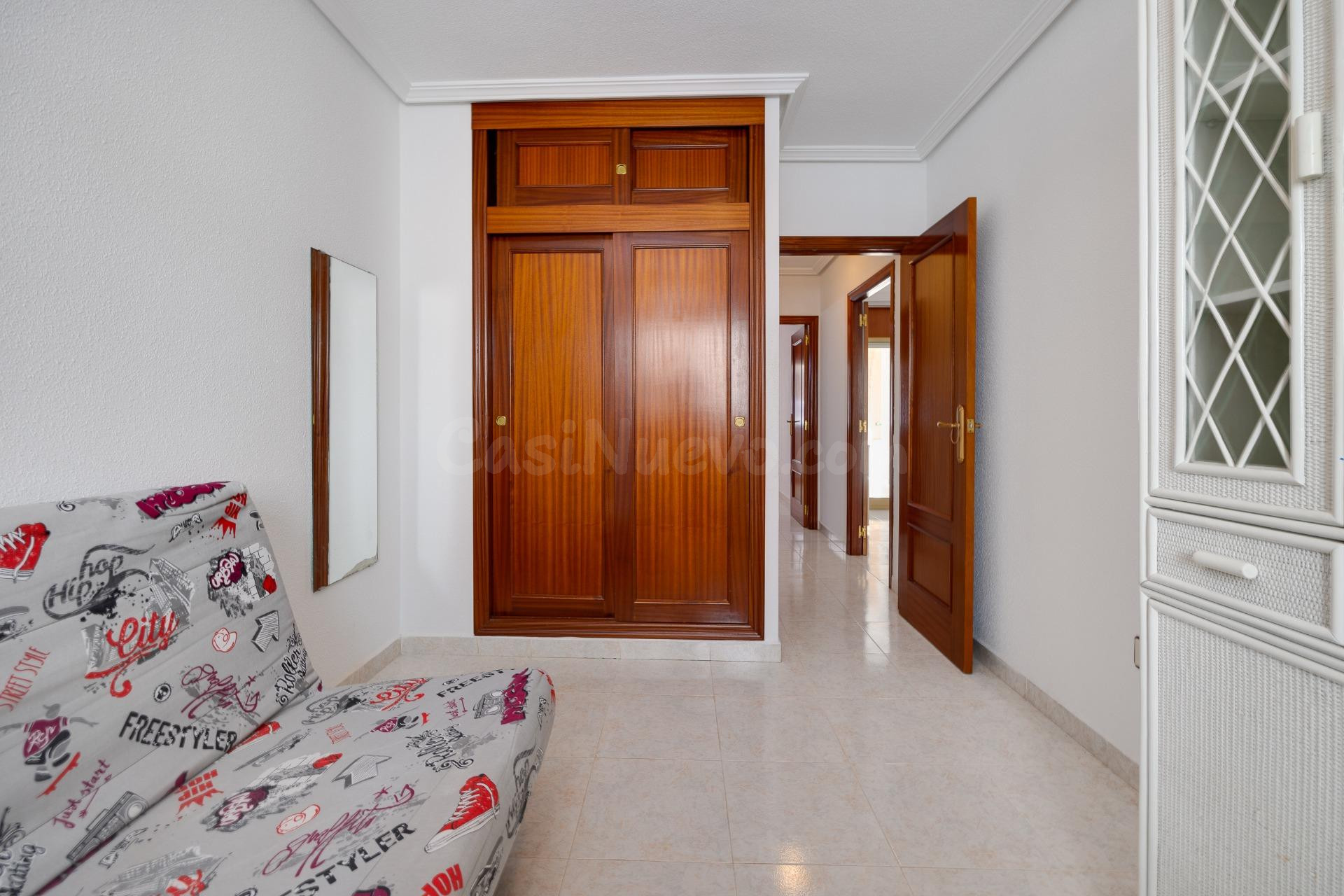 Amplio Apartamento en Acequion, Torrevieja - ¡A solo 250m de - foto 4