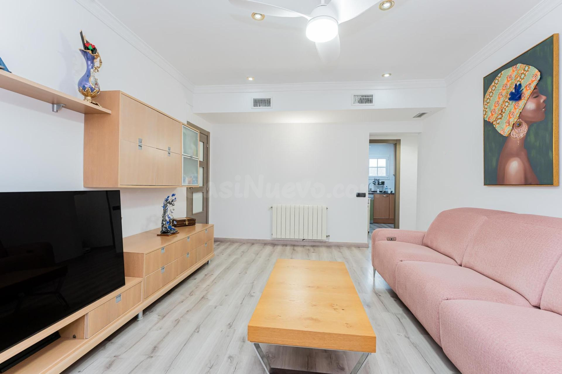Acogedor piso reformado en Viladecans - ¡Tu hogar ideal! - foto 4