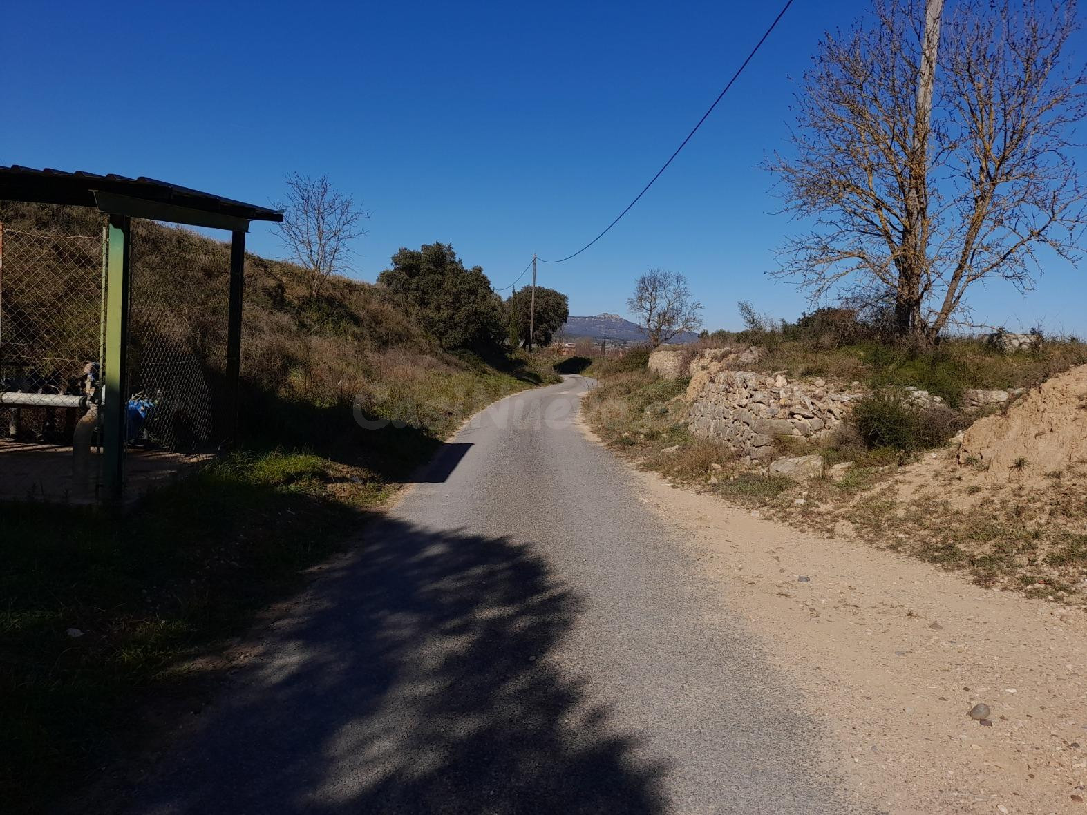 FINCA DE REGADIO DE 1,,2 HAS.CON `POZO, BALSA Y ALMACEN DE HERRAMIENTAS EN GINESTAR - foto 4