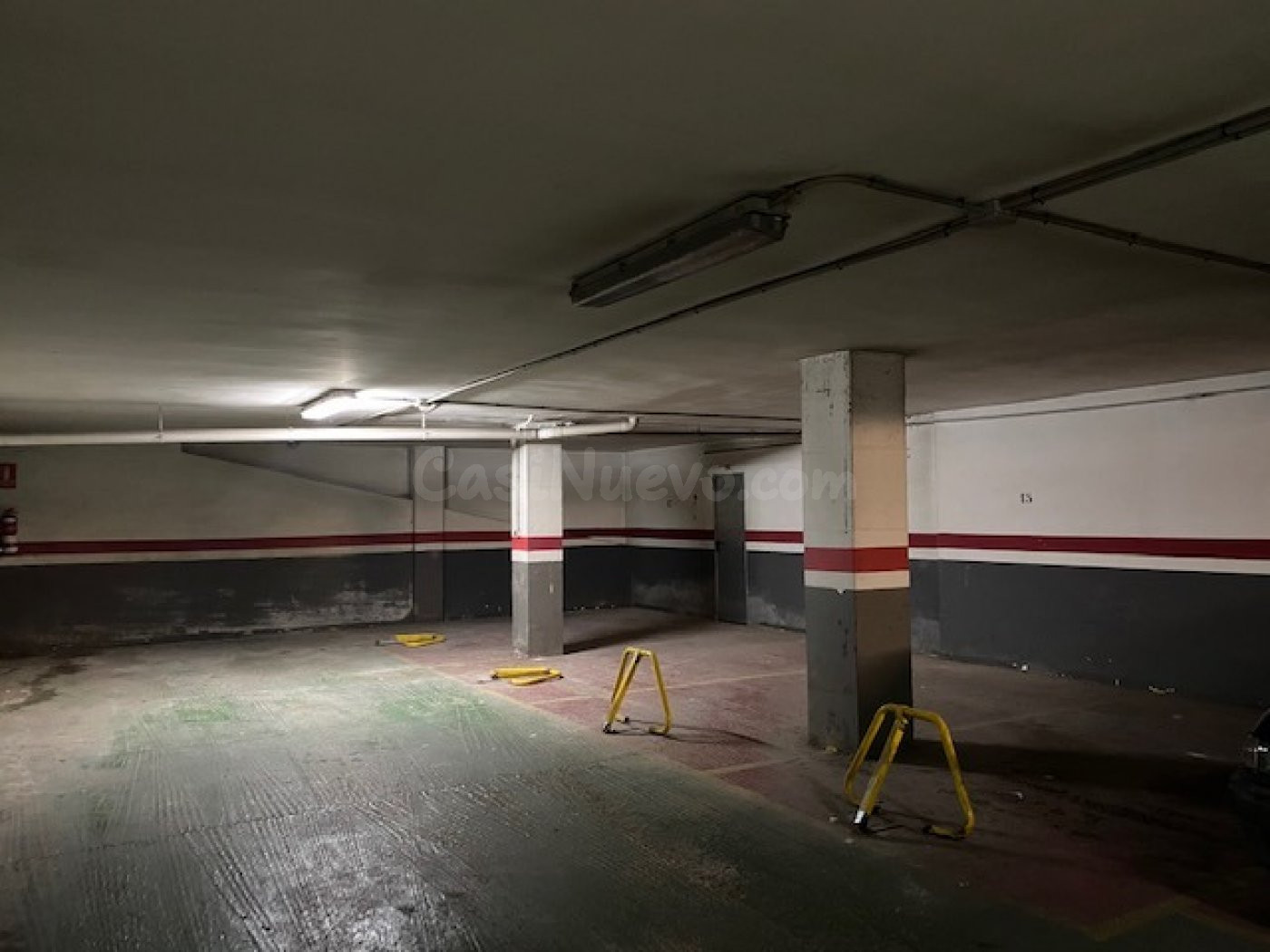AMPLIA PLAZA DE GARAJE  DE FACIL ACCESO 15900 € - foto 4