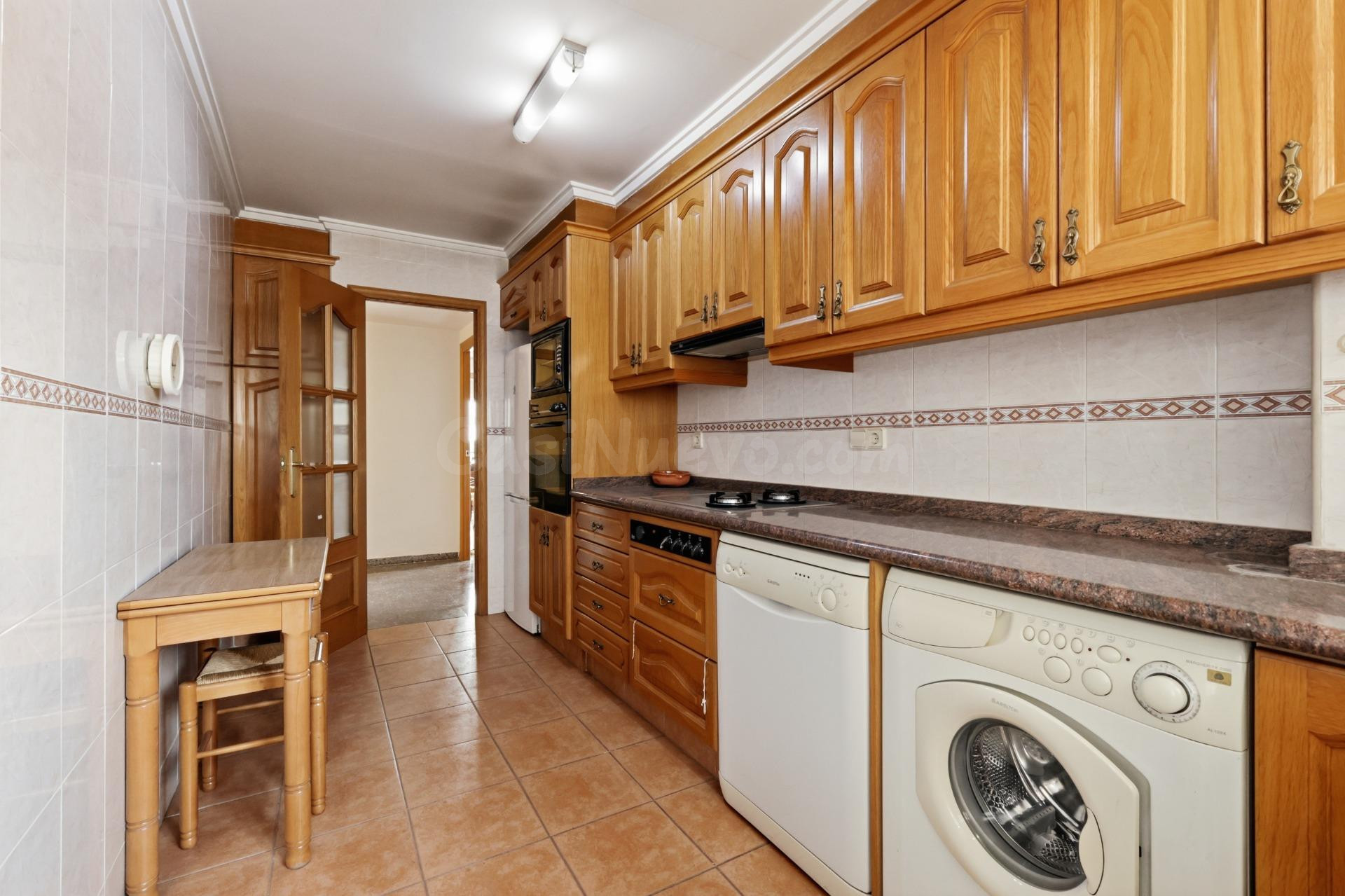PISO DE CUATRO habitaciones EN VALENCIA. - foto 3