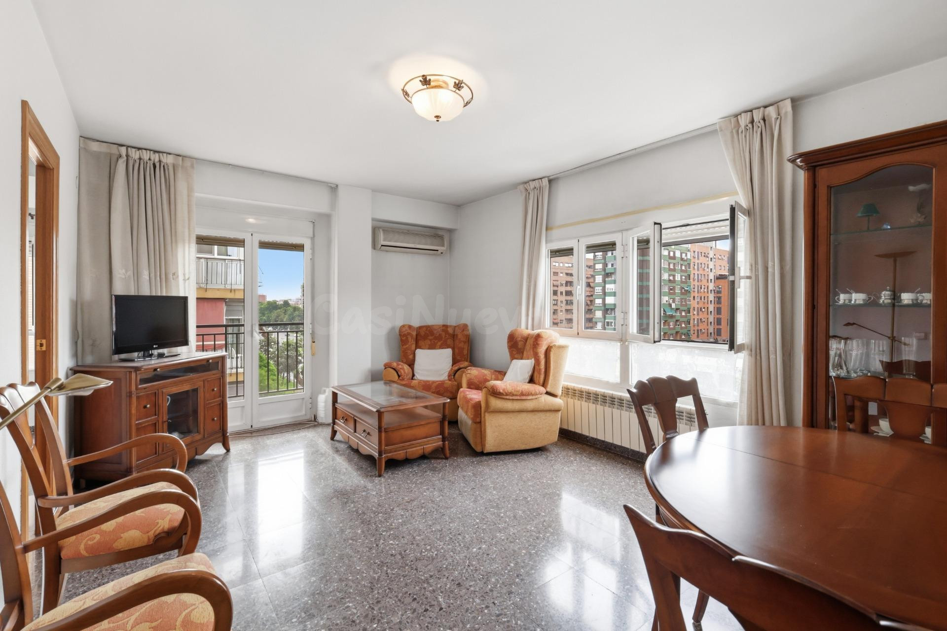 PISO DE CUATRO habitaciones EN VALENCIA. - foto 4