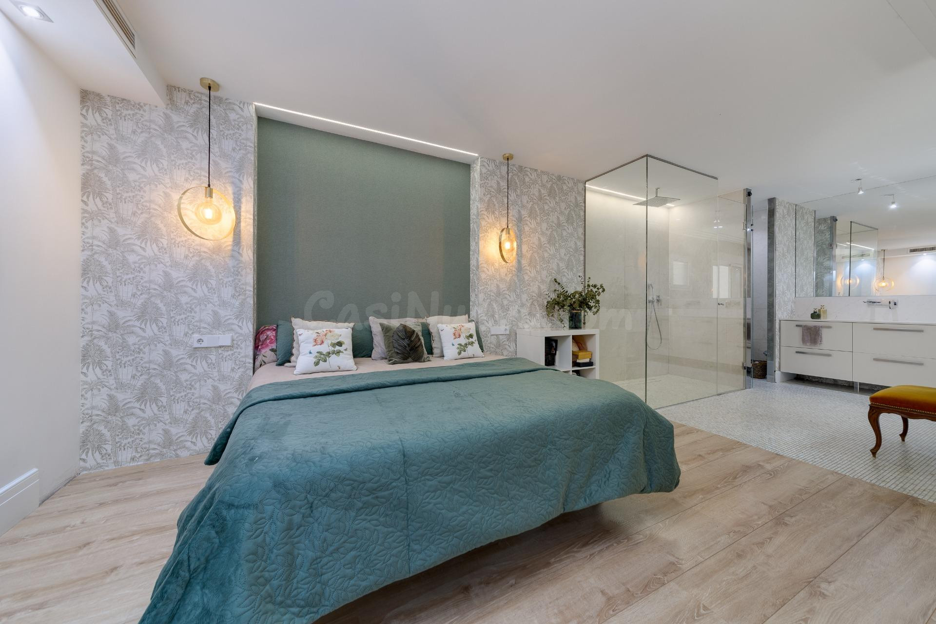 EXCLUSIVA VIVIENDA DE 250M2 EN DOS PLANTAS, CENTRICA Y A 200 - foto 4
