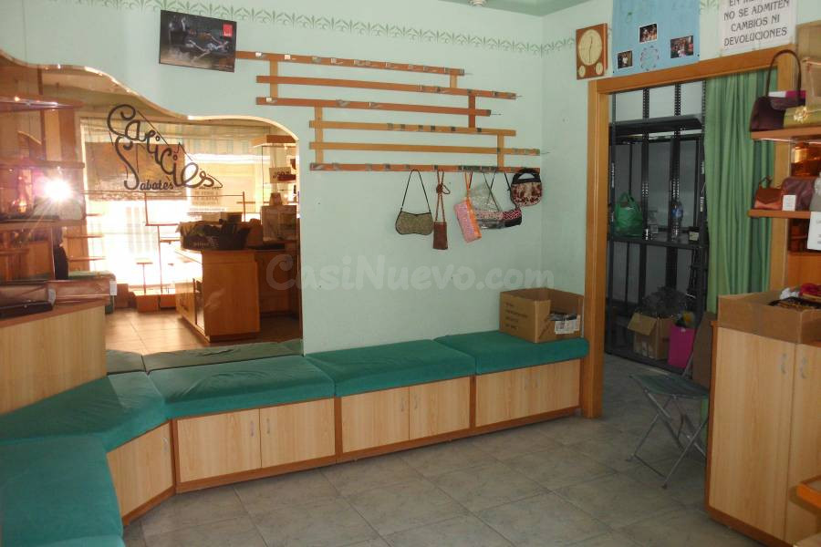 Local comercial 180m² en alquiler - Sant Josep