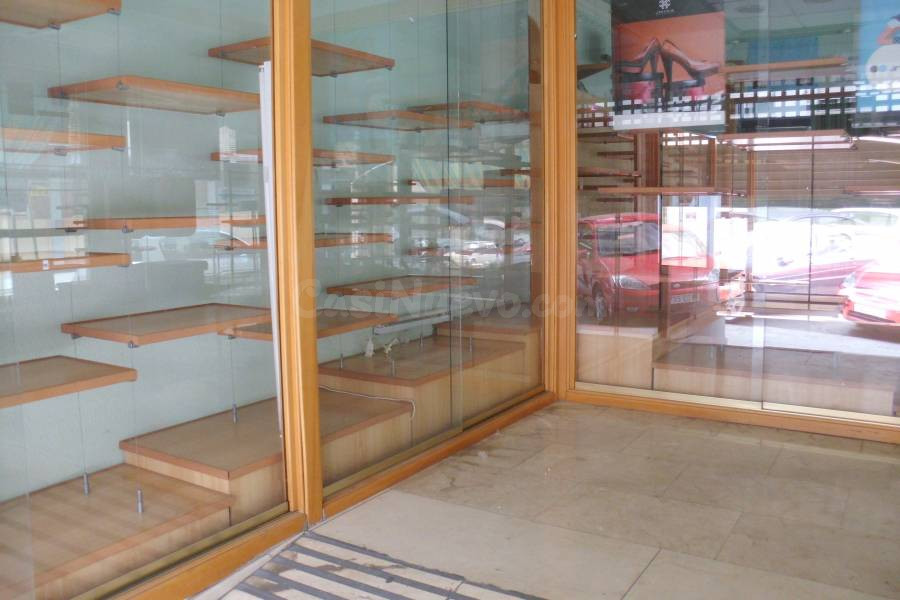 Local comercial 180m² en alquiler - Sant Josep - foto 3