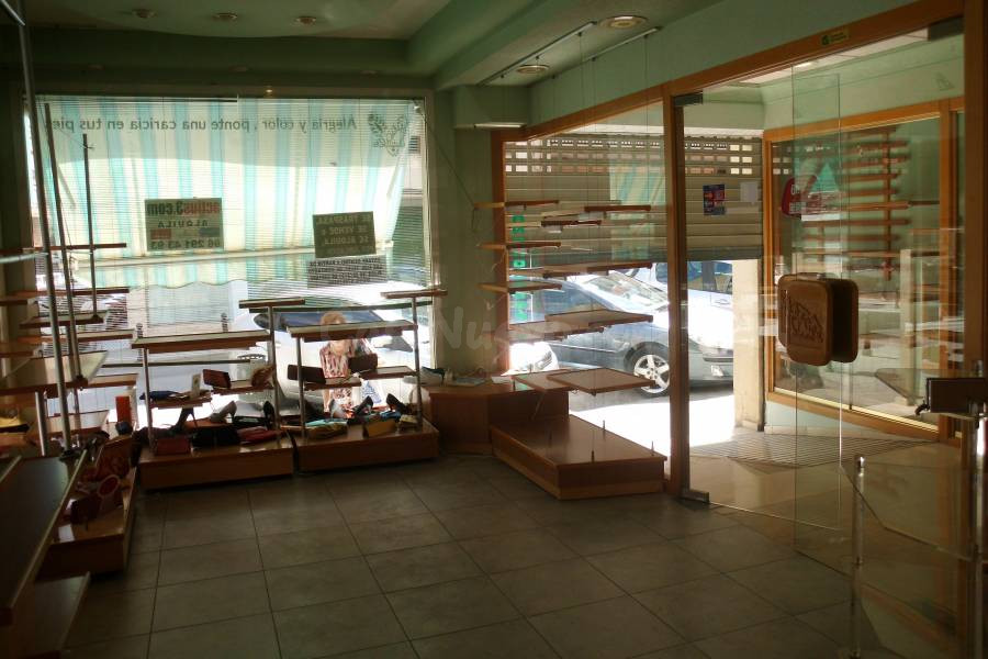 Local comercial 180m² en alquiler - Sant Josep - foto 4
