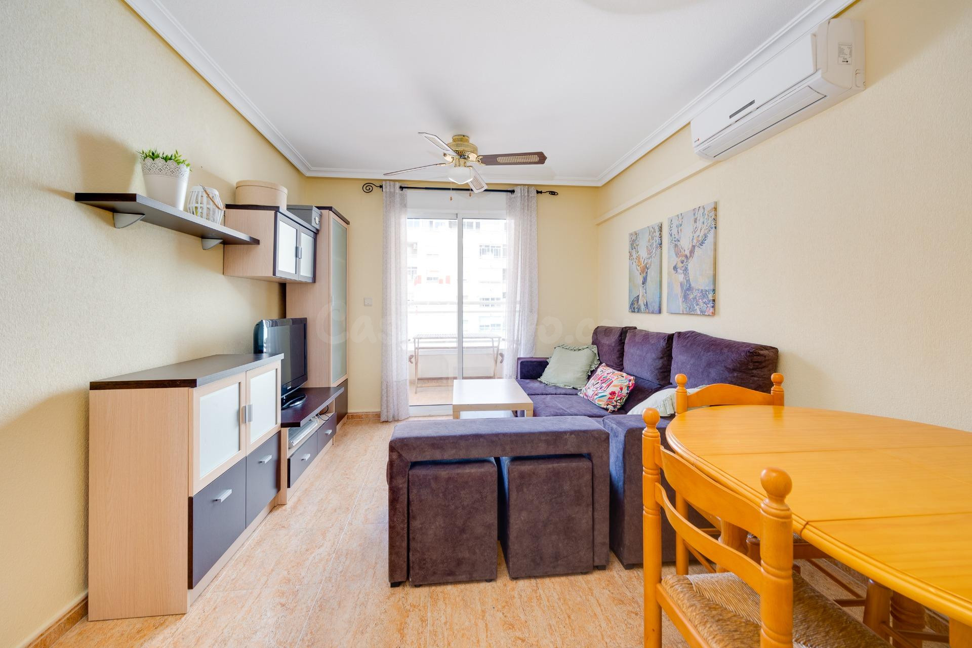 Apartamento de dos dormitorios con piscina comunitaria en el - foto 4