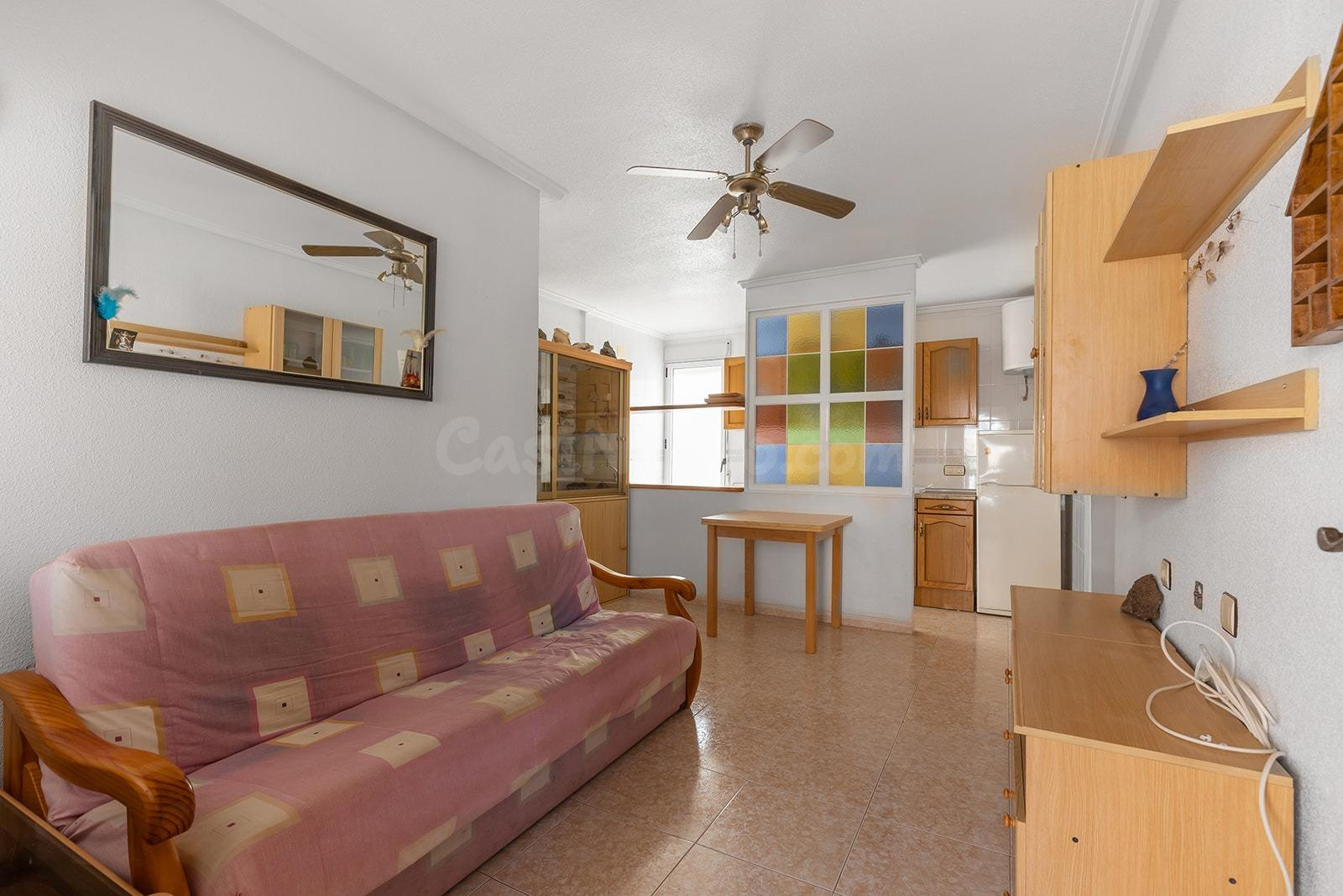 Bungalow planta baja con piscina y jardines en Los Balcones - foto 5