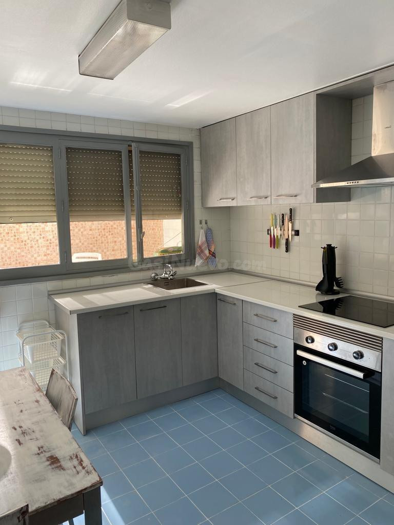 Piso en alquiler por habitaciones para estudiantes en C/ Dos