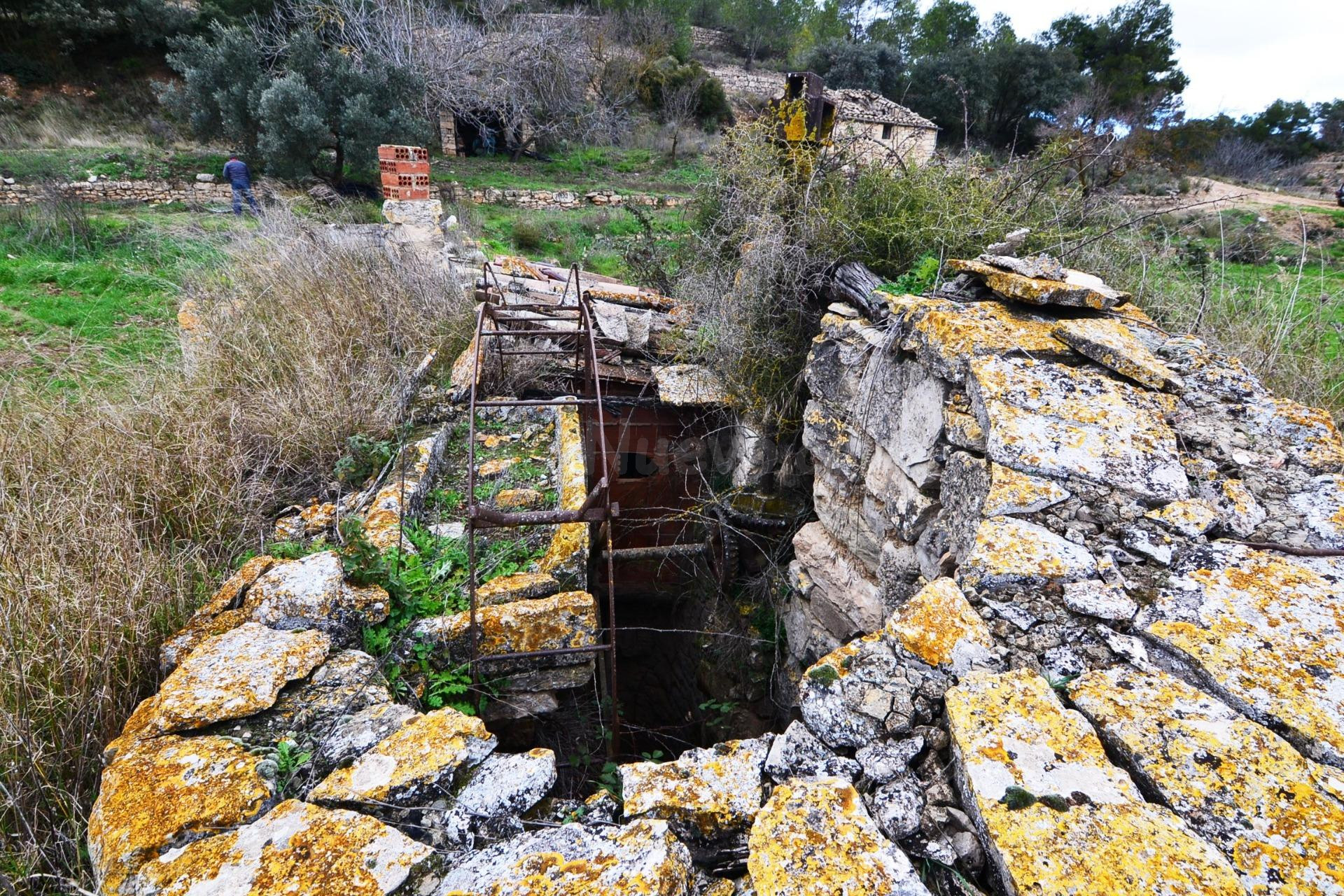 OPORTUNIDAD GRAN FINCA CON construcciones DE PIEDRA EN VILAL - foto 2