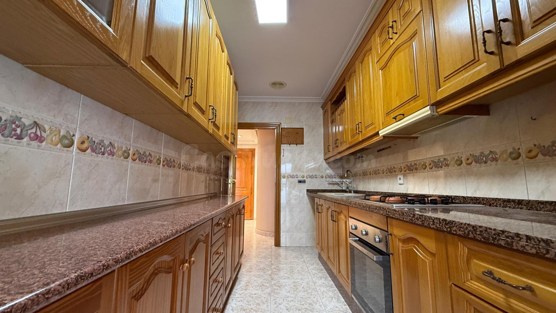 ✨ Piso de 135 m2 en pleno centro de Torrevieja, junto a la P - foto 5