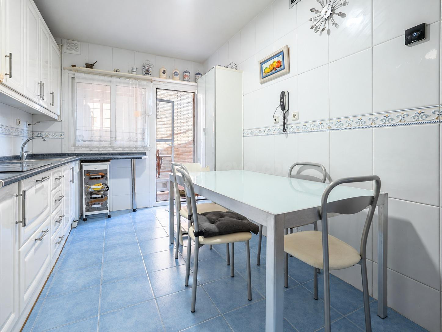 ALCAMPO - ALMERIA: ADOSADO 5 habitaciones + 2 BAÑOS + 1 ASEO - foto 5