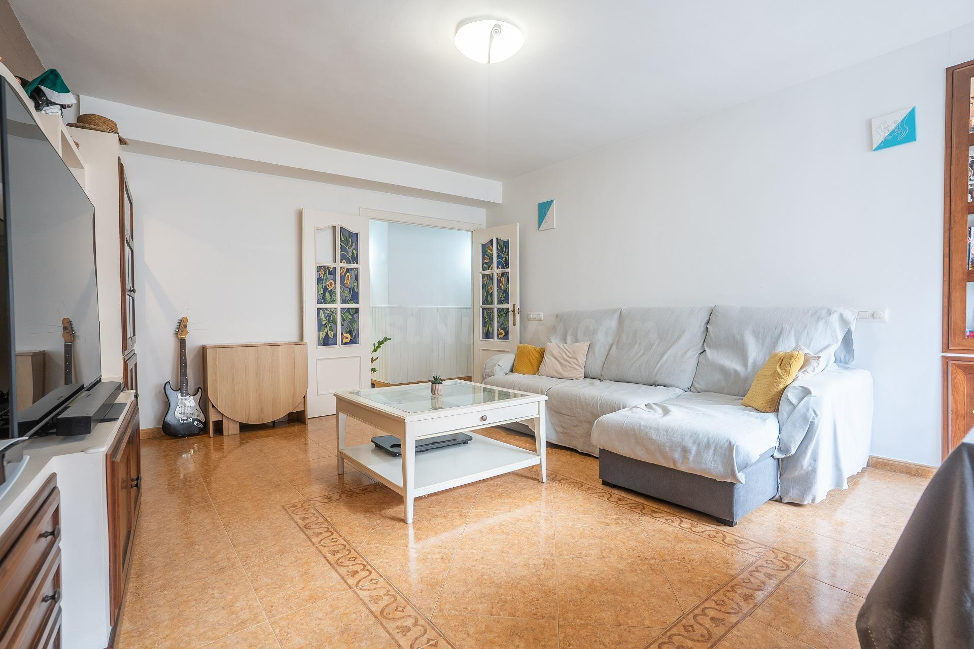 ALMERIA - LOS MOLINOS: PISO 2 habitaciones + BAÑO + SEMIAMUE - foto 4