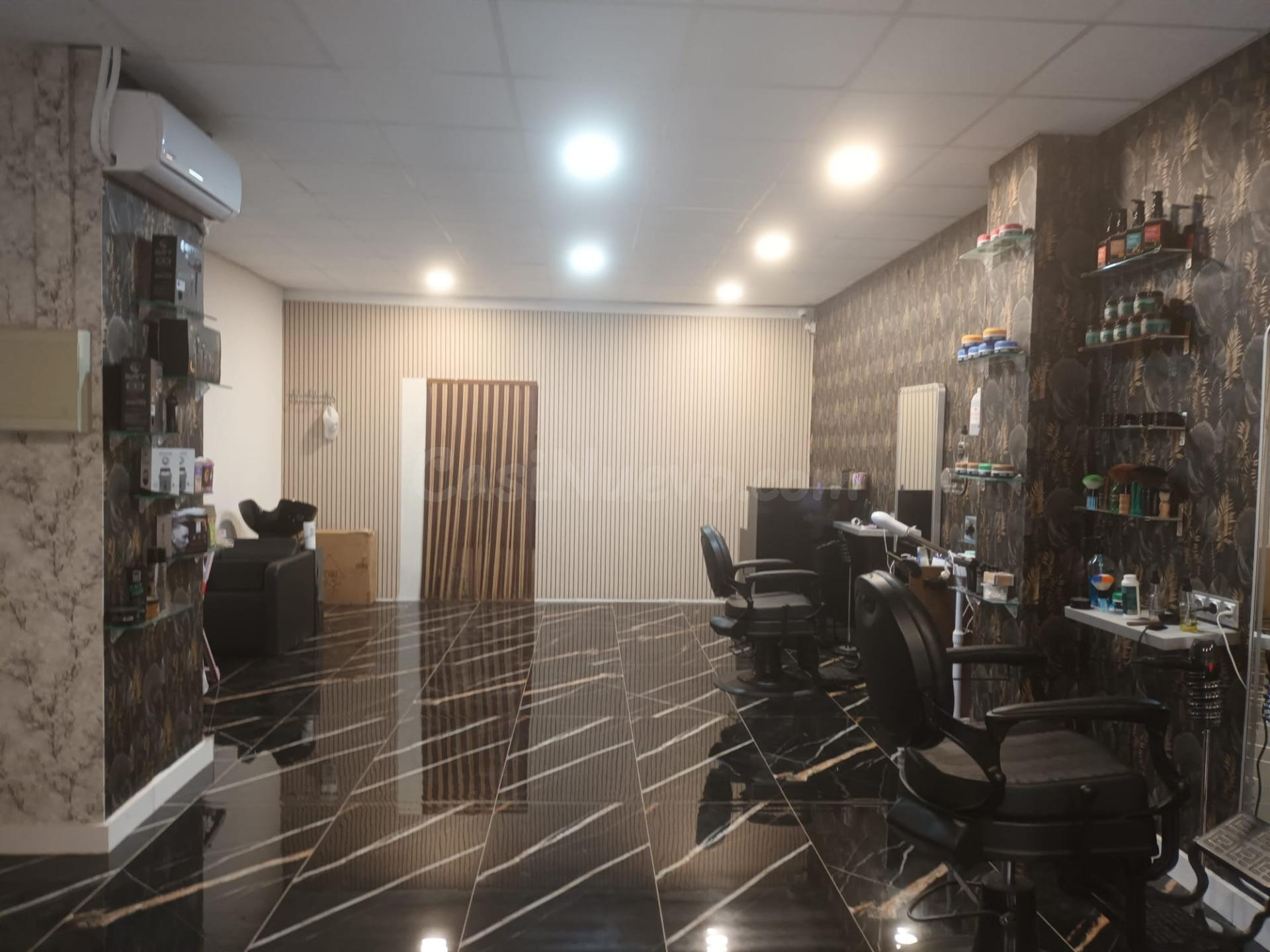 Peluquería en traspaso zona San José - Ontinyent