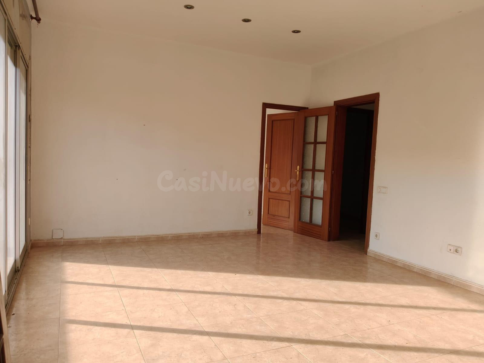 PISO A LA VENTA EN SANT CEBRIÀ DE VALLALTA - foto 3