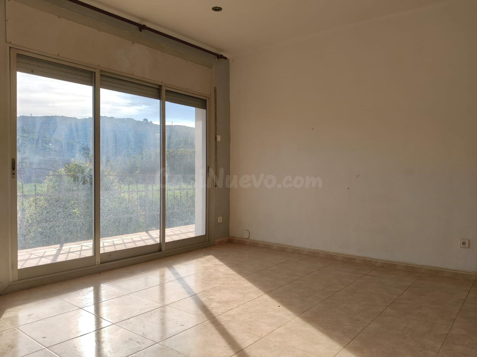 PISO A LA VENTA EN SANT CEBRIÀ DE VALLALTA - foto 4